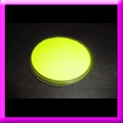 KW Magic Cheek FX Facepaint - UV Glow Neon Yellow 3 KW Magic Cheek FX Facepaint - UV Glow Neon Yellow
